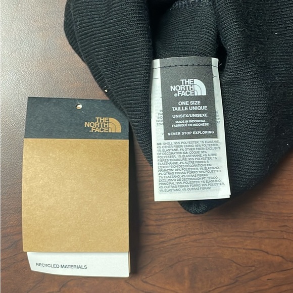 The North Face Beanie - Picture 3 of 4